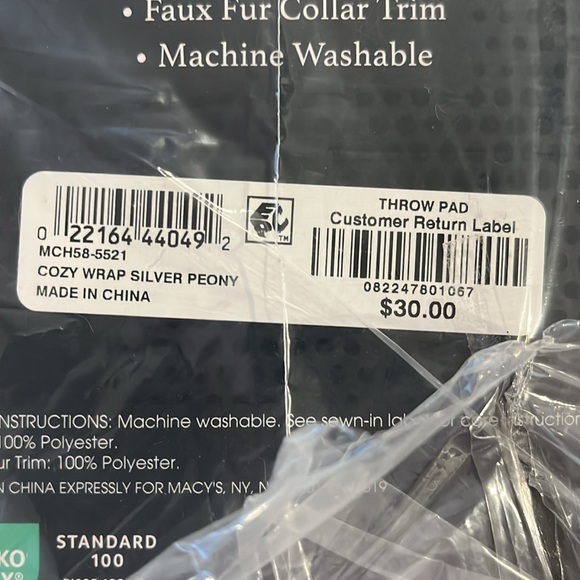 Brand new Robe - Picture 4 of 5